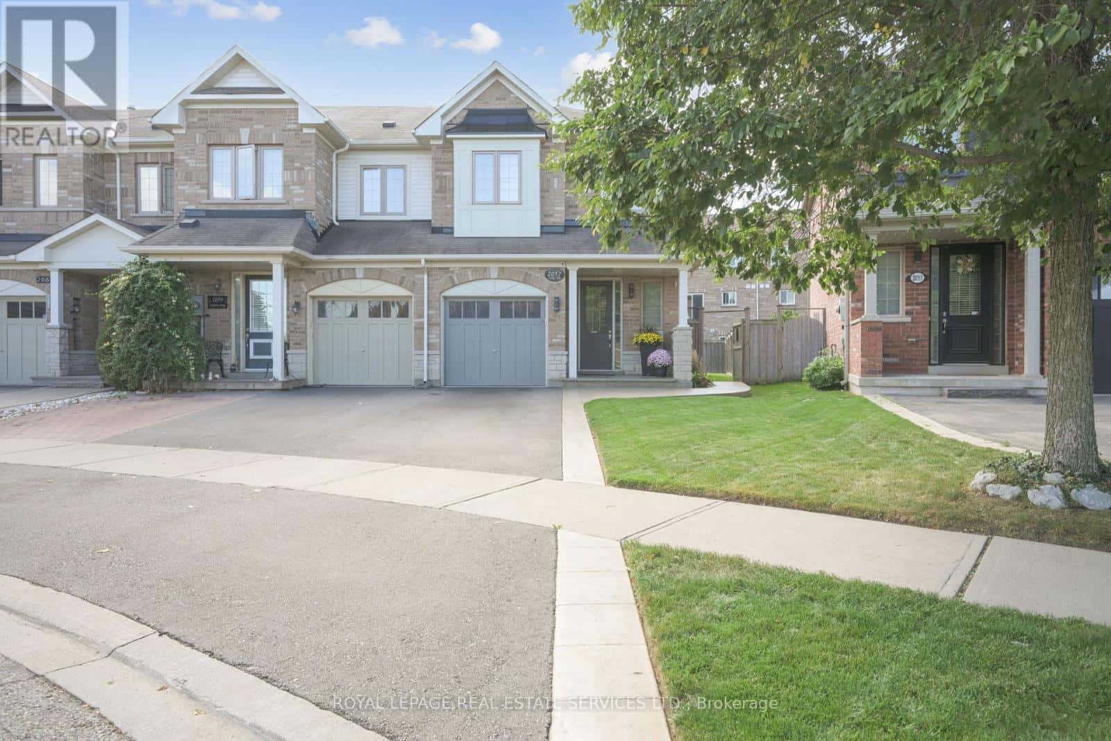 2057 FIDDLERS WAY — Oakville (WM Westmount), Ontario - Photo 2 of 37