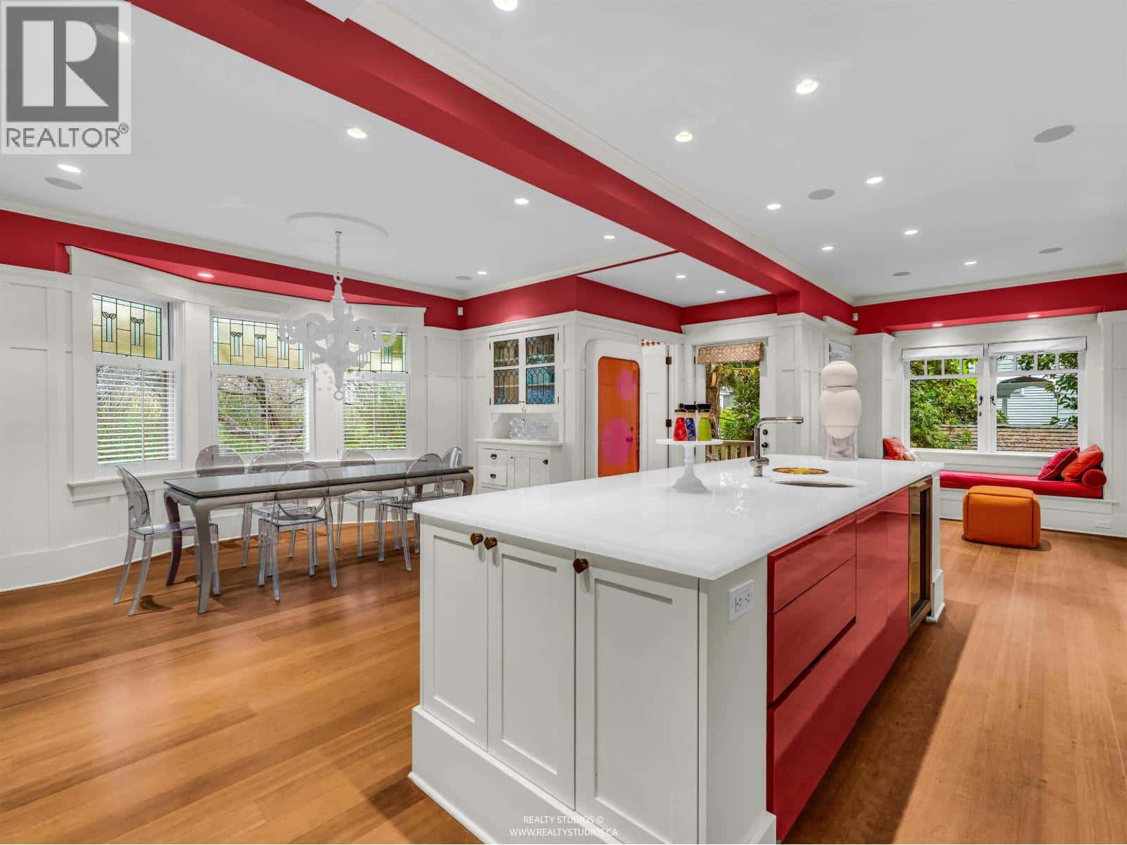 1747 BALACLAVA STREET — Vancouver, British Columbia - Photo 4 of 35