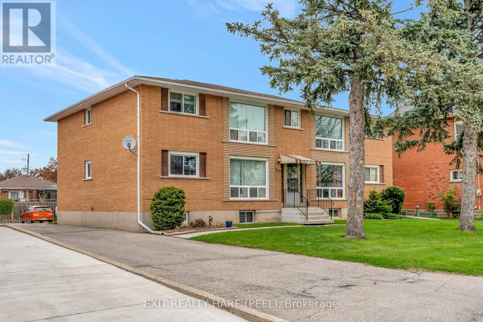 52 HAMPTON STREET — Brantford, Ontario - Main photo