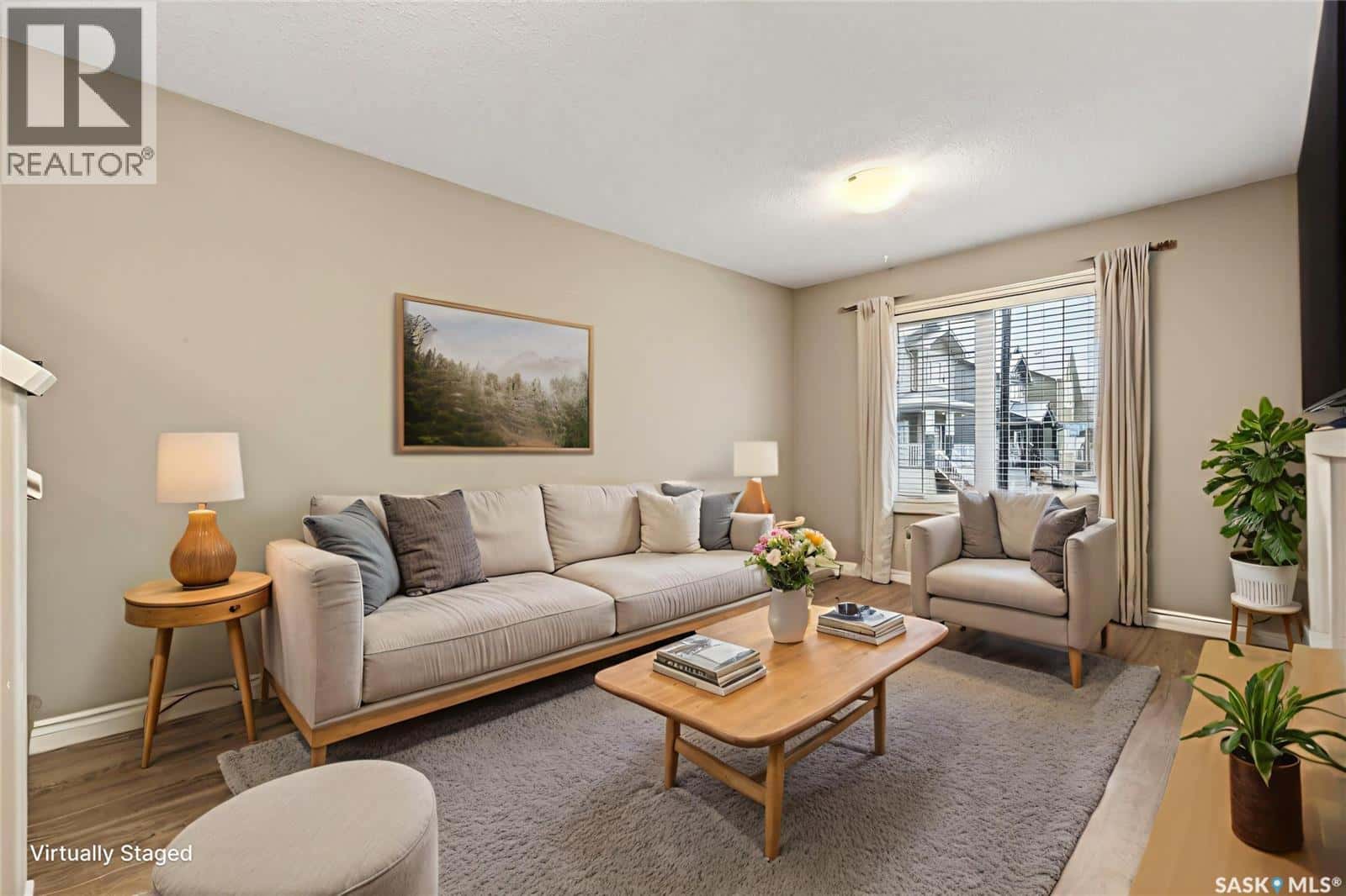 4348 Shaffer STREET — Regina, Saskatchewan - Photo 2 of 28