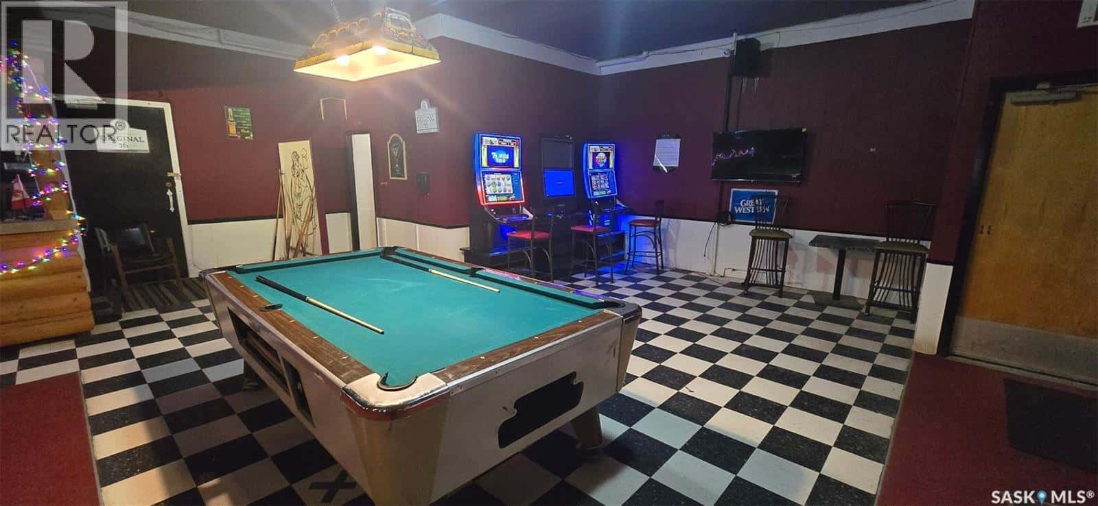 758 Railway AVENUE — Milestone, Saskatchewan - Photo 4 of 18