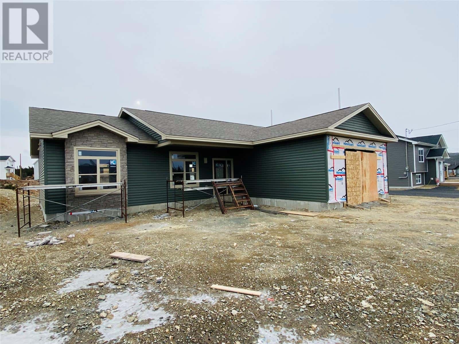 13 Viking Drive — Pouch Cove, Newfoundland & Labrador - Photo 2 of 10