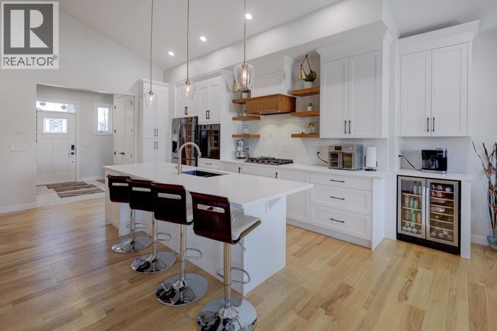 198 Bayview Circle SW — Airdrie, Alberta - Main photo