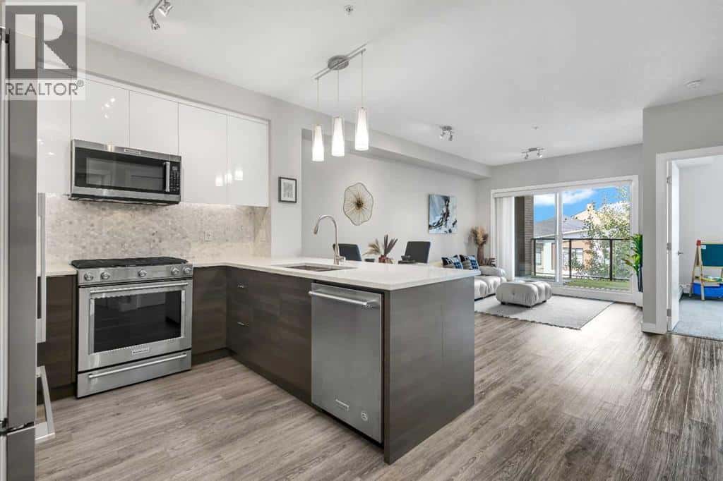 3304, 95 Burma Star Road SW — Calgary, Alberta - Photo 2 of 48