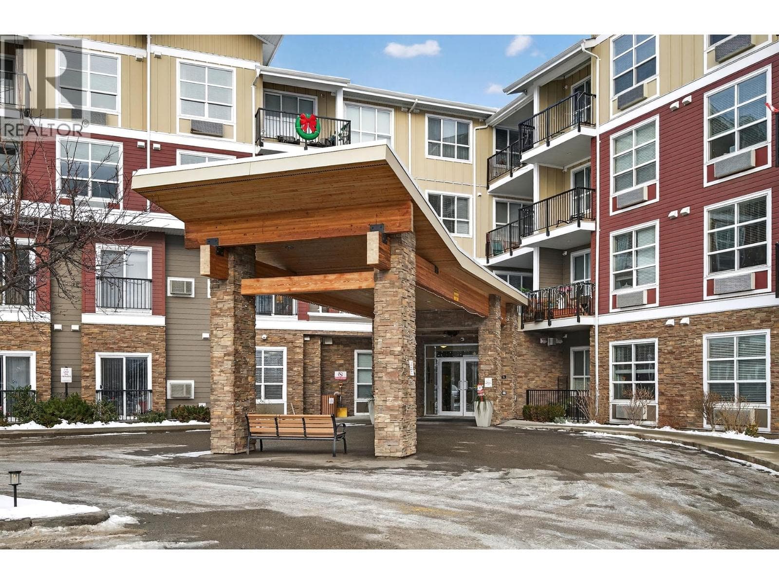 755 Mayfair Street Unit# 424 — Kamloops, British Columbia - Main photo