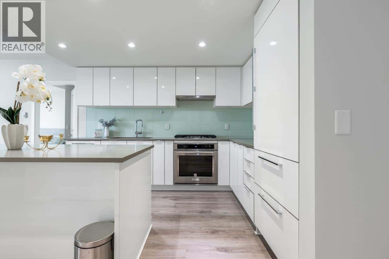 1608 6638 DUNBLANE AVENUE — Burnaby, British Columbia - Photo 5 of 18