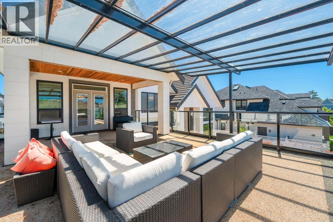 8520 LITTLEMORE PLACE — Richmond, British Columbia - Photo 5 of 28