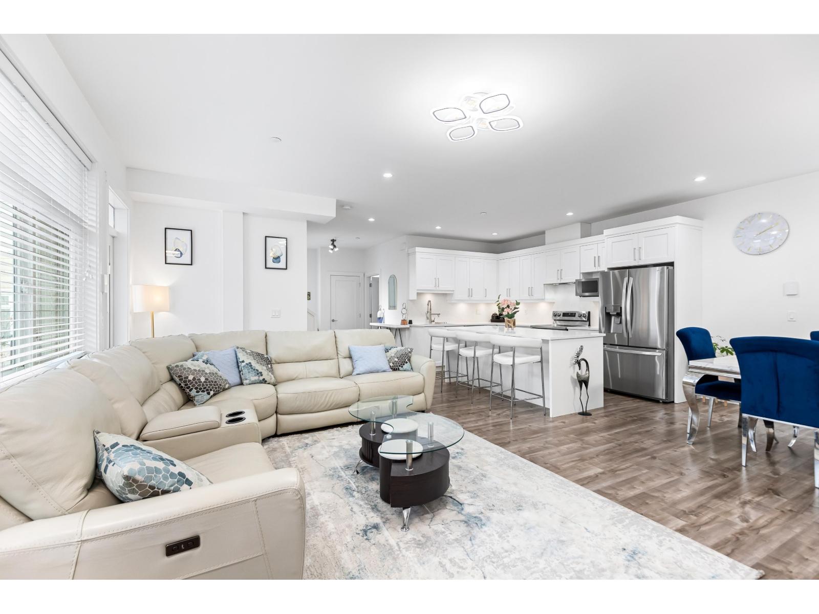 15 20901 83 AVENUE — Langley, British Columbia - Main photo