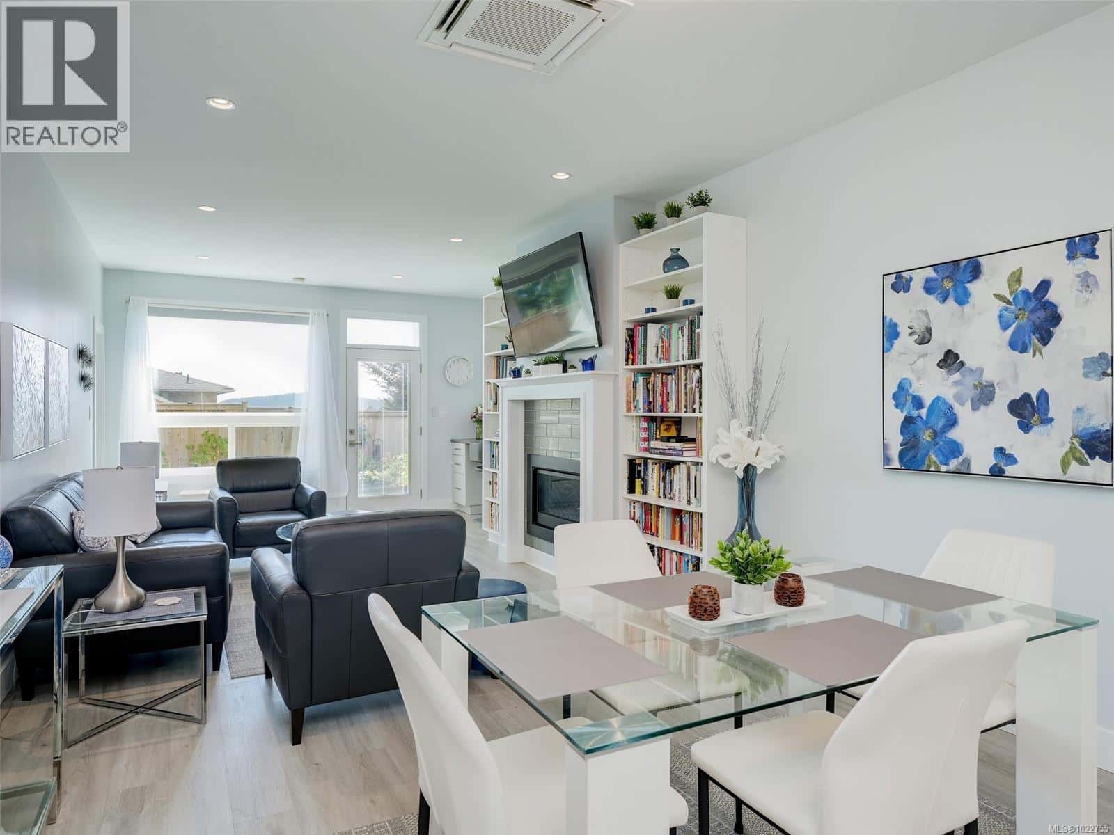 2407 Mountain Heights Dr — Sooke, British Columbia - Photo 4 of 67