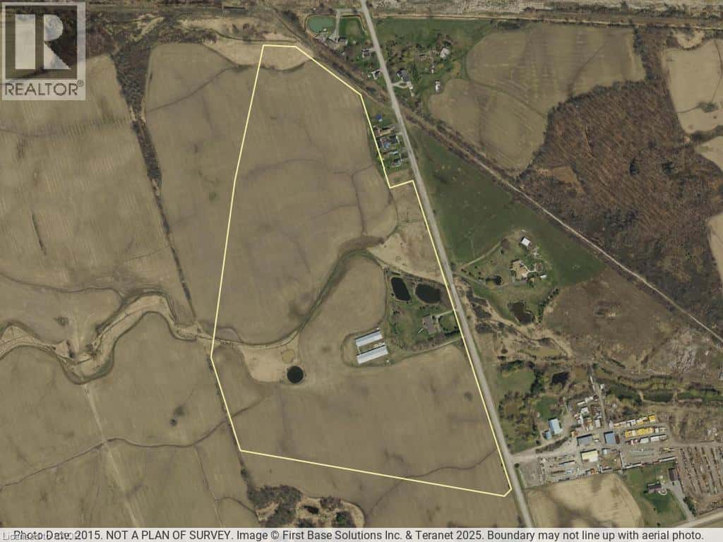 585 JUNCTION Road — Canfield, Ontario - Photo 3 of 50