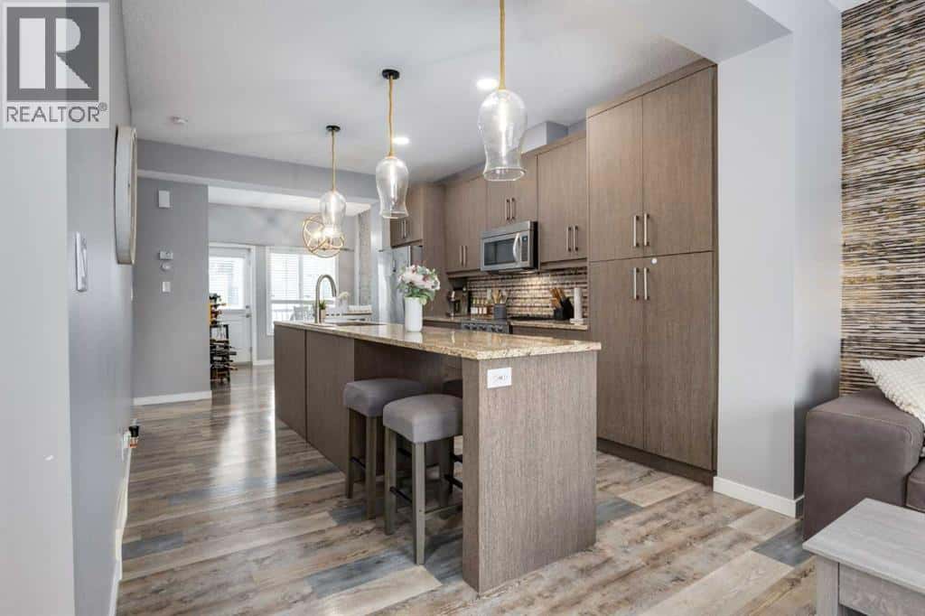 207 Marquis Lane SE — Calgary, Alberta - Photo 3 of 43