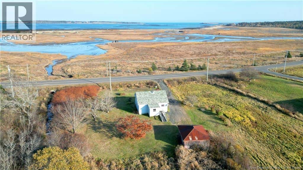 610 Route 776 — Grand Manan, New Brunswick - Photo 4 of 32