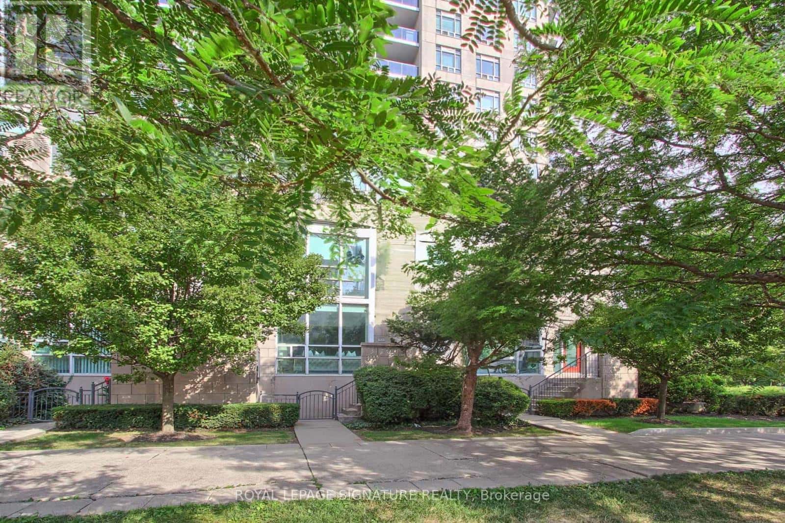 104 - 90 ABSOLUTE AVENUE — Mississauga (City Centre), Ontario - Photo 3 of 46