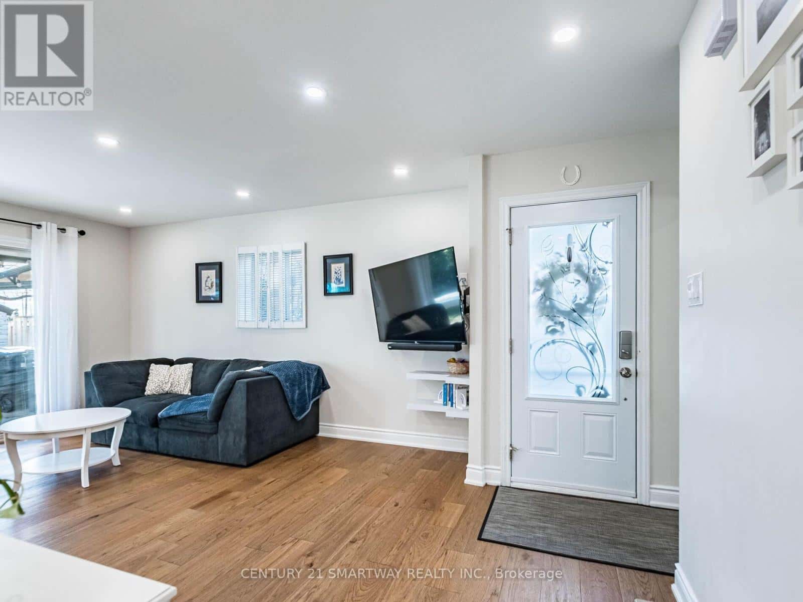 15 HURONIA COURT — Brampton (Central Park), Ontario - Photo 5 of 40