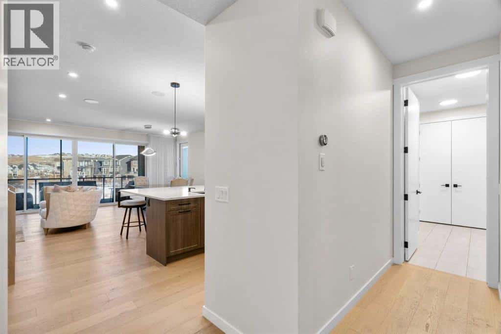 1104 Cranbrook Gardens SE — Calgary, Alberta - Photo 5 of 47