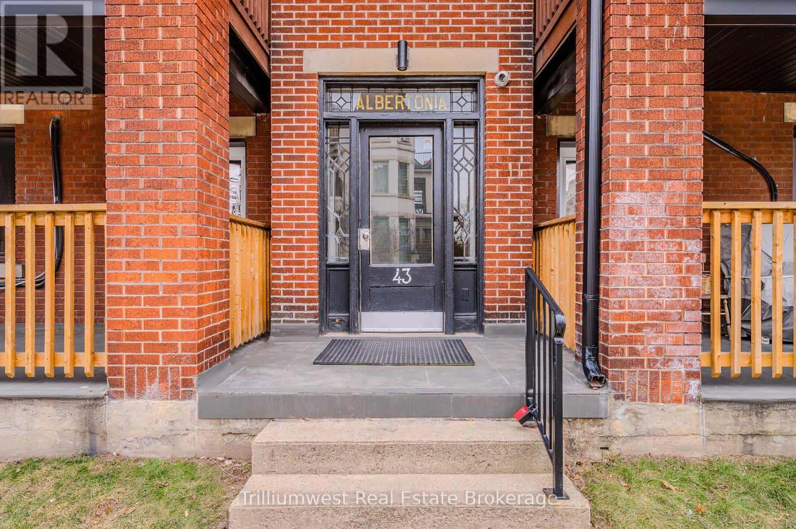 41 ALBERT STREET — Hamilton (Blakeley), Ontario - Photo 5 of 33