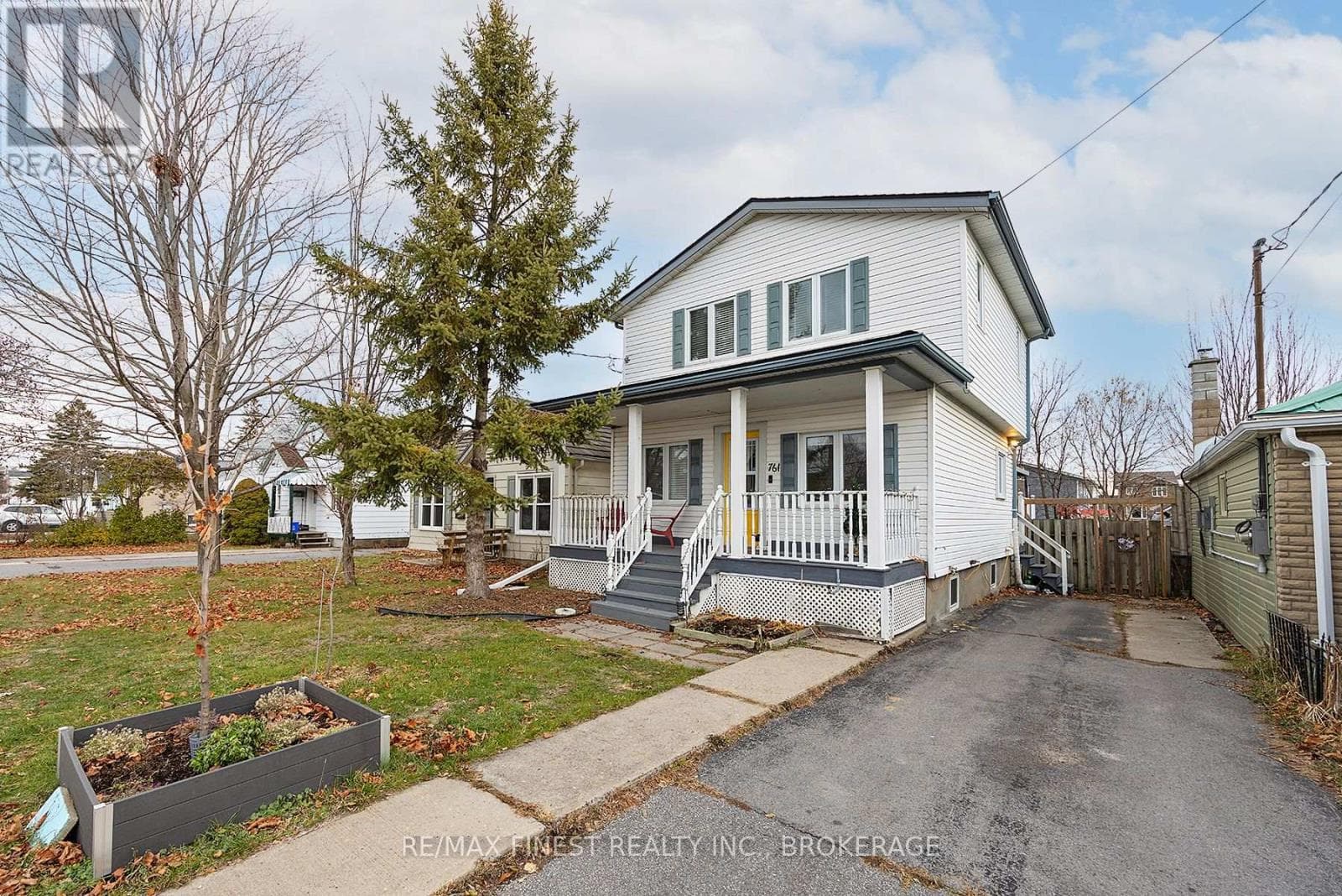 761 VICTORIA STREET — Kingston (East of Sir John A. Blvd), Ontario - Main photo