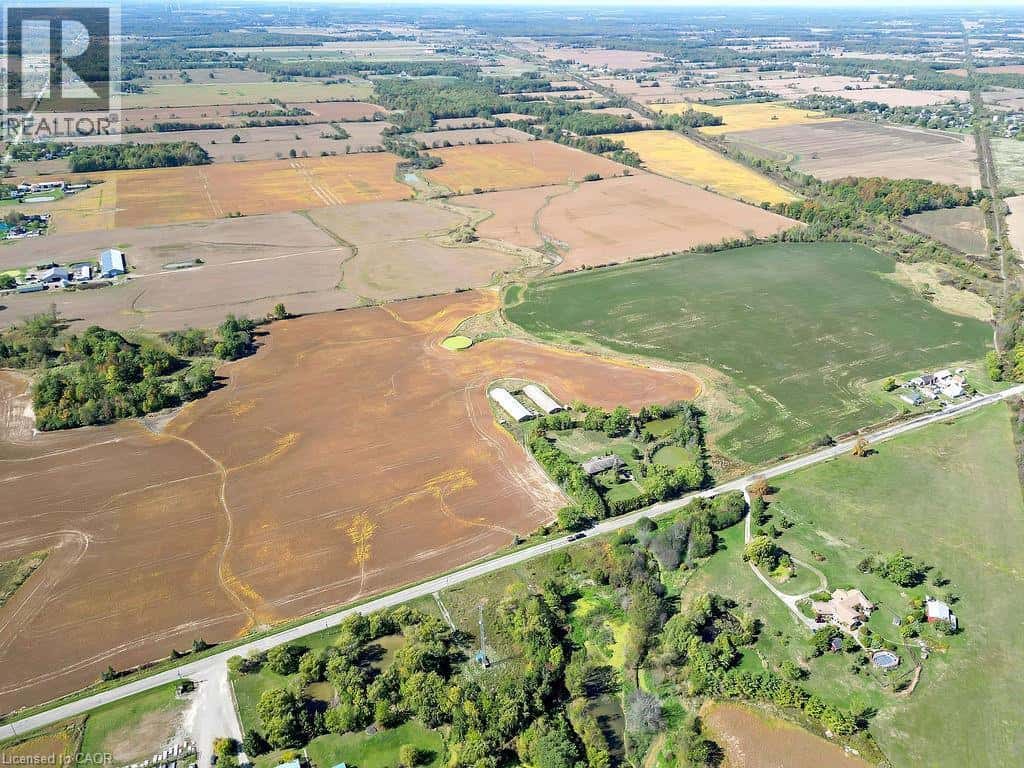 585 JUNCTION Road — Canfield, Ontario - Photo 2 of 50