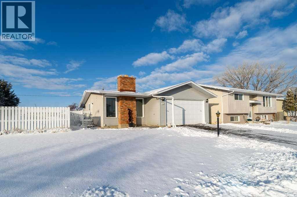 712 1 Street Southeast