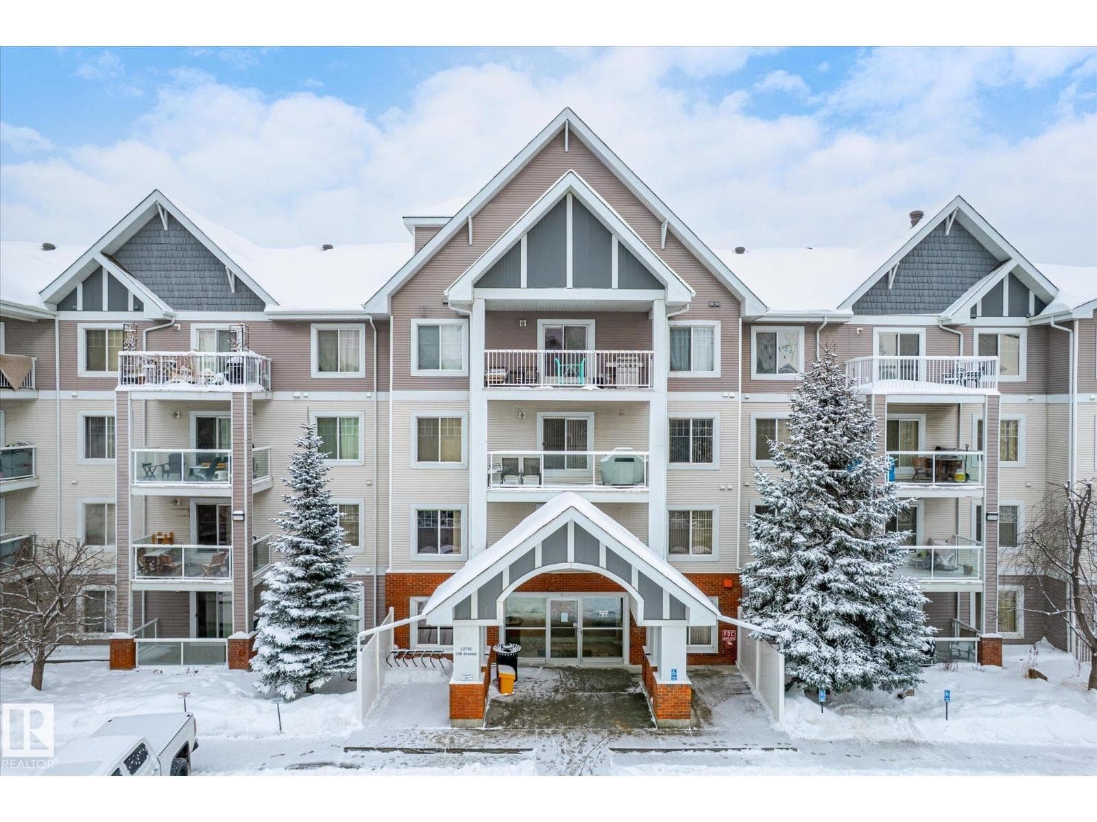 #205 13710 150 AV NW NW — Edmonton, Alberta - Main photo