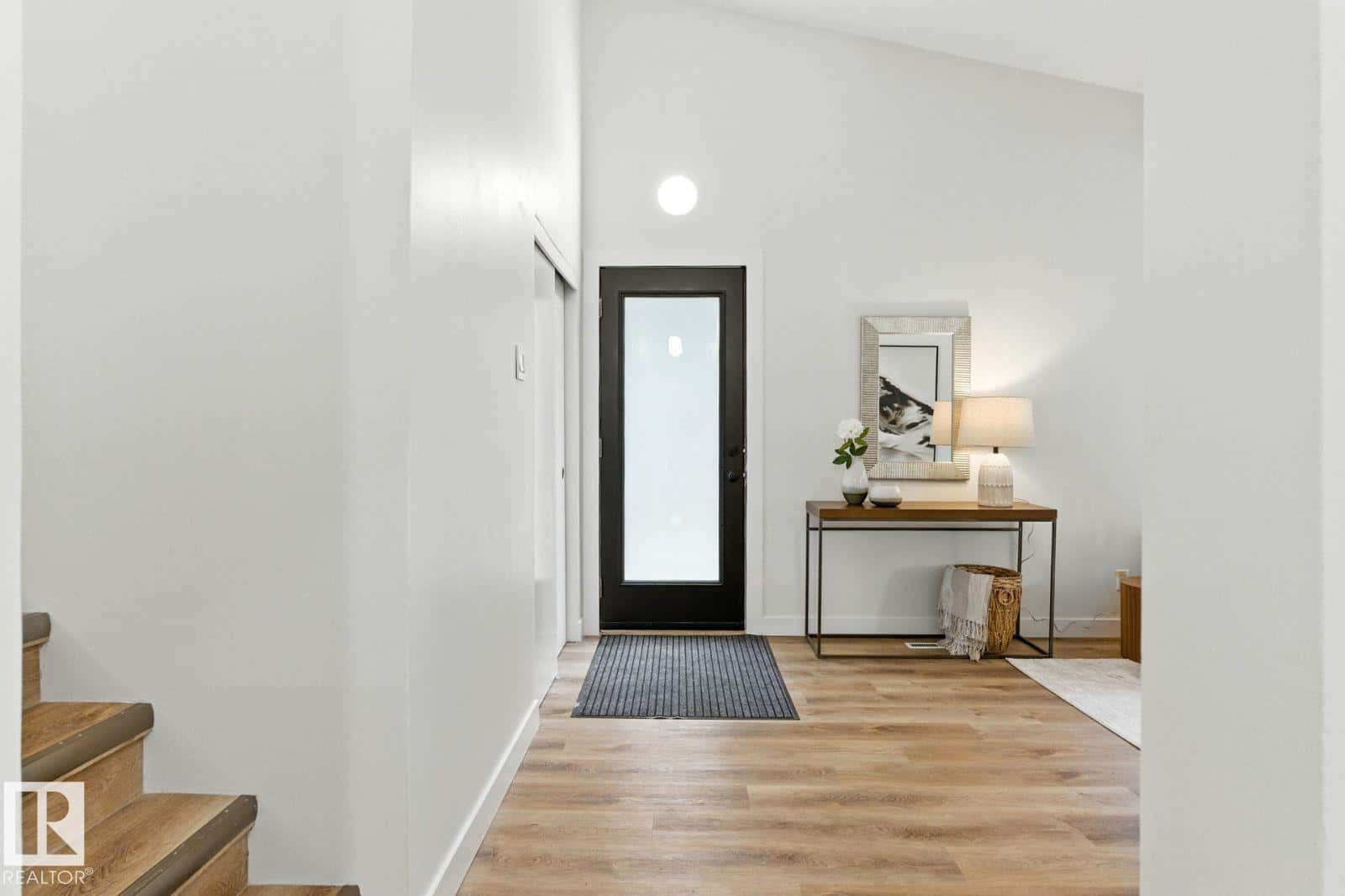 1 SYLVAN DR — St. Albert, Alberta - Photo 2 of 34