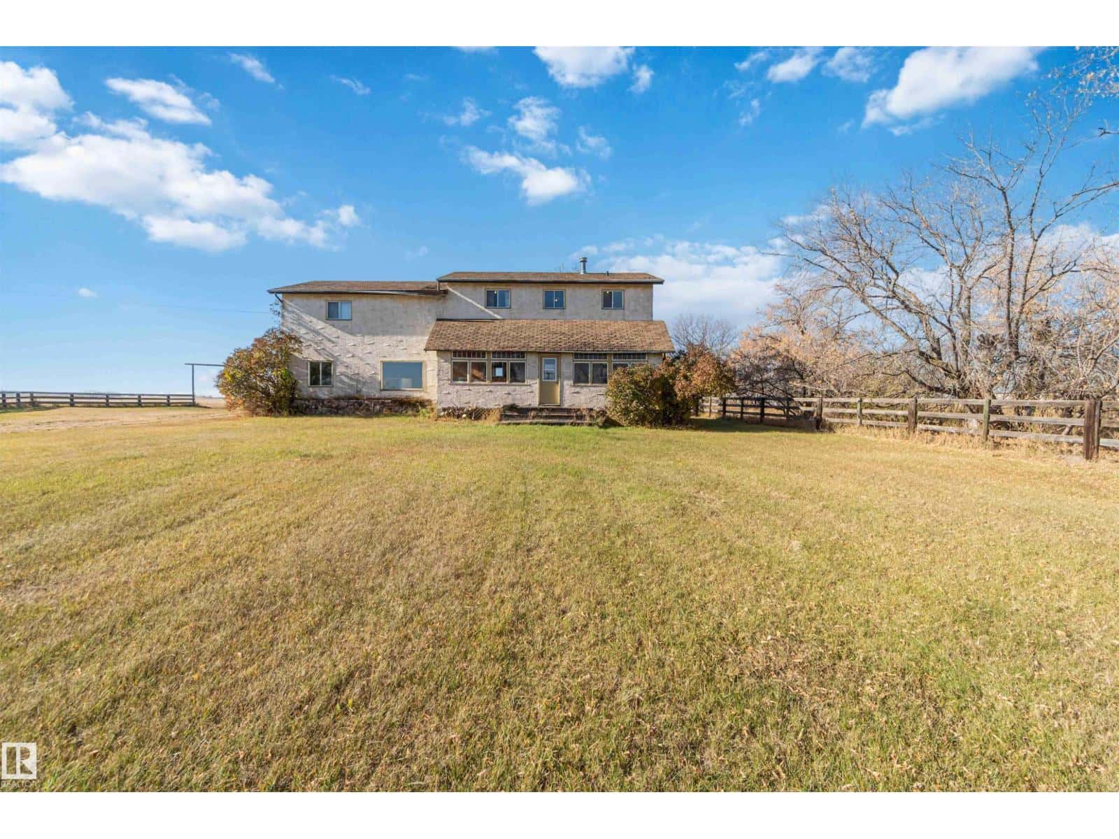 57312 RR 222 — Rural Sturgeon County, Alberta - Photo 2 of 74