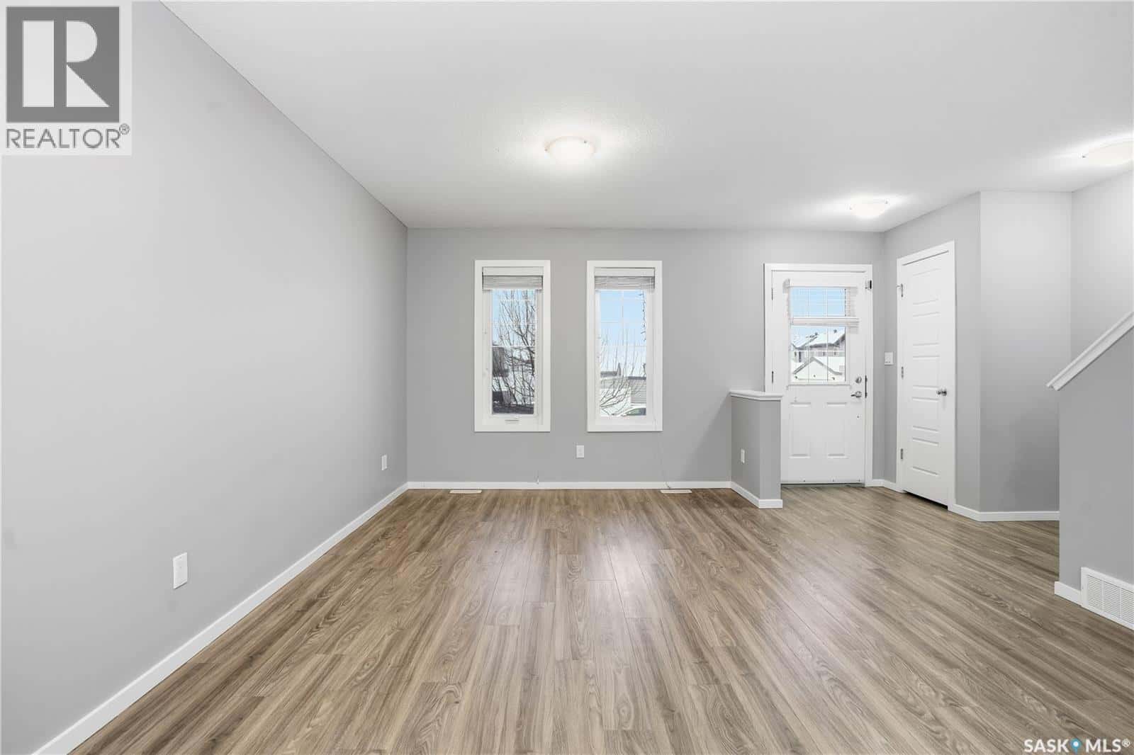 3429 Green Lavender DRIVE — Regina, Saskatchewan - Photo 4 of 40