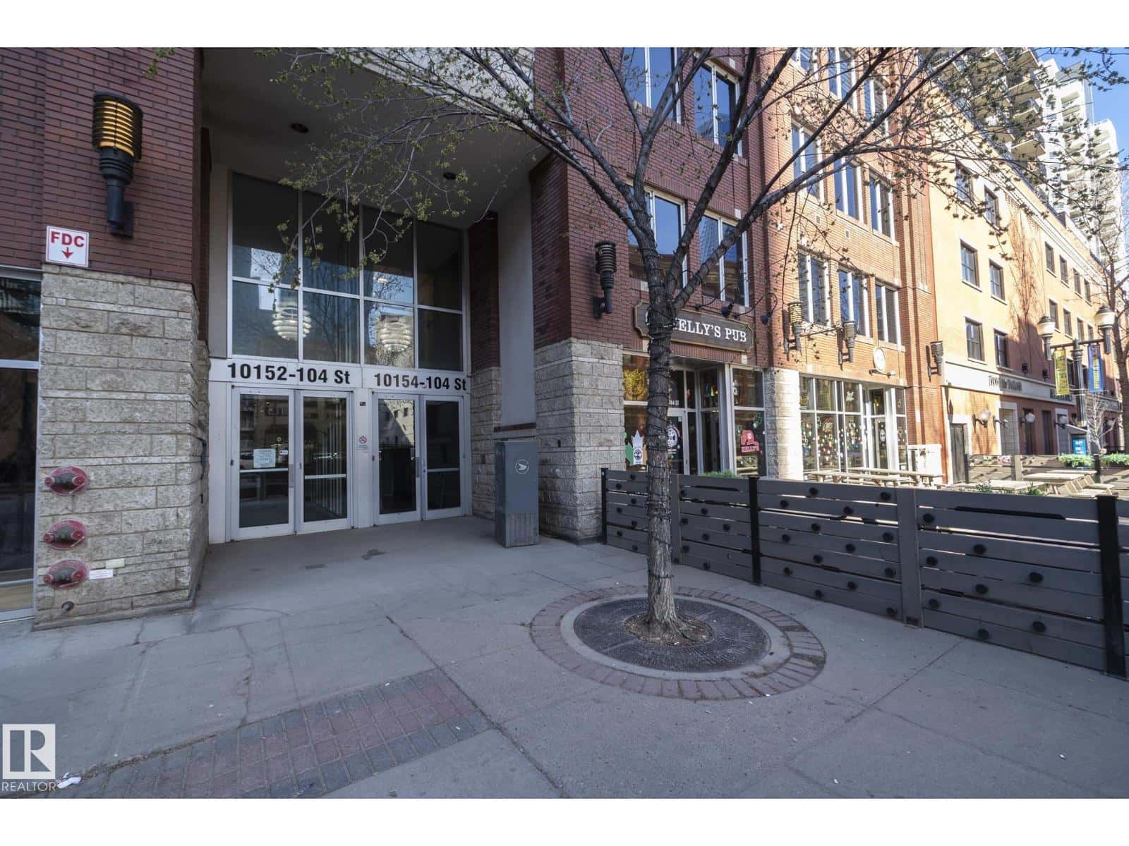 #2103 10152 104 ST NW — Edmonton, Alberta - Photo 2 of 60