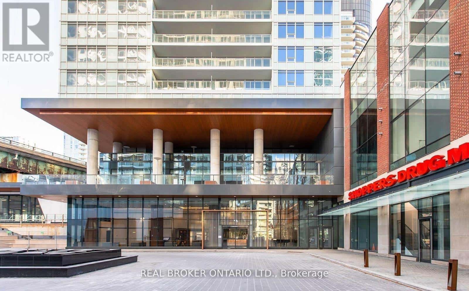 1507 - 17 BATHURST STREET — Toronto (Waterfront Communities), Ontario - Photo 3 of 12