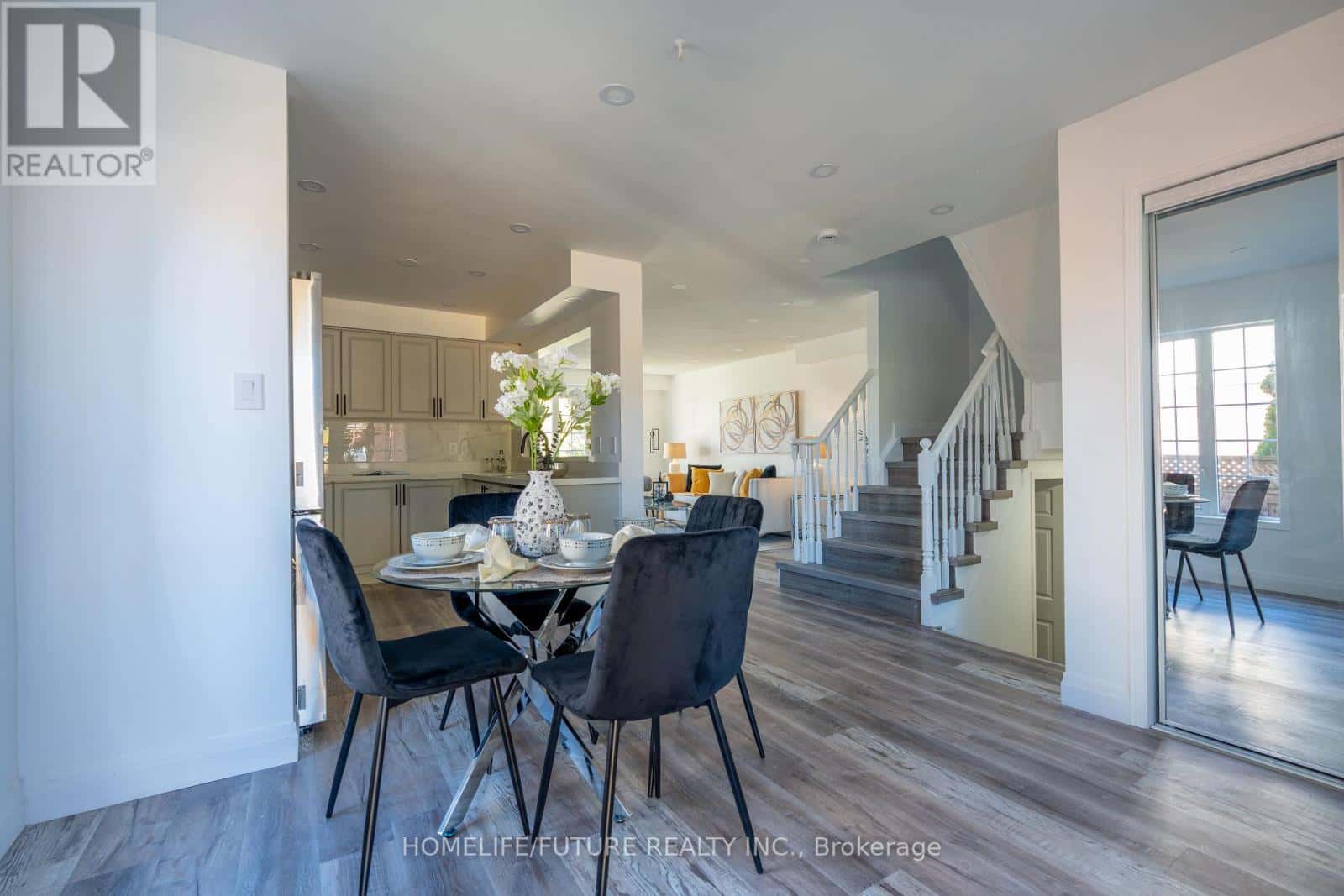 136 MANLEY LANE — Milton (DE Dempsey), Ontario - Photo 3 of 50