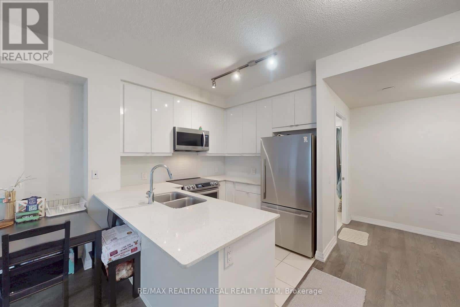 #1510 - 50 THOMAS RILEY ROAD — Toronto (Islington-City Centre West), Ontario - Photo 4 of 50