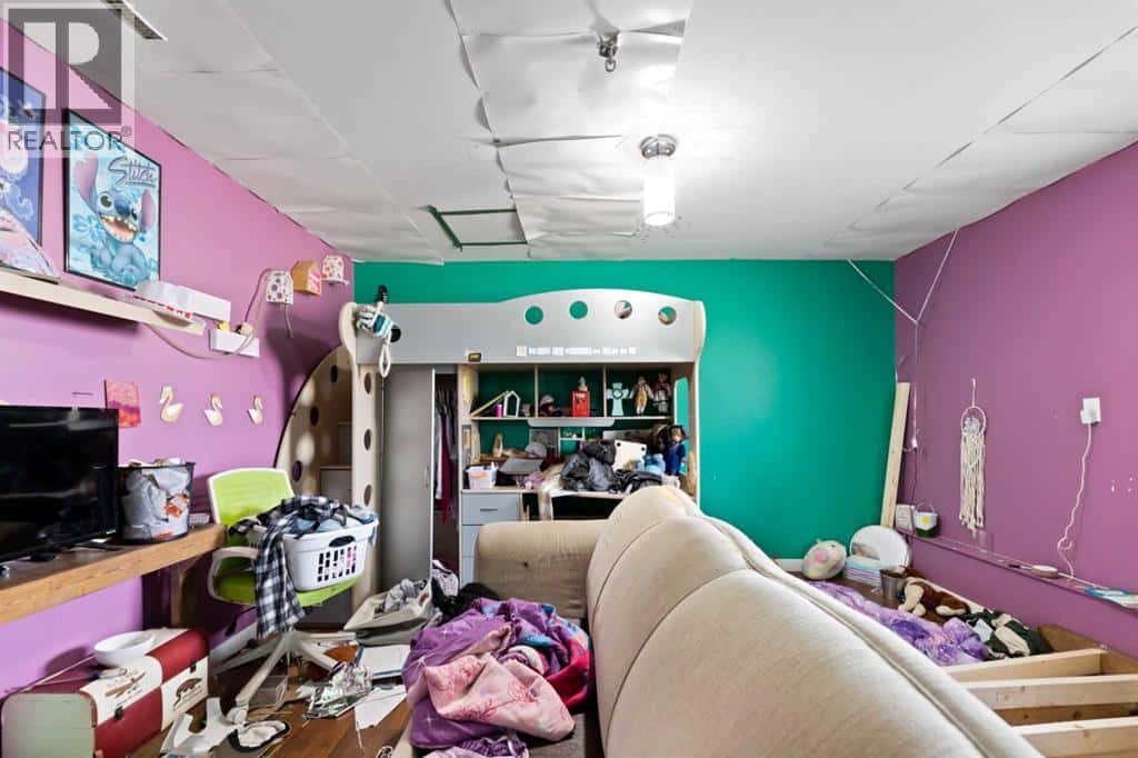 270065 Township Road 235 — Rural Rocky View County, Alberta - Photo 5 of 29