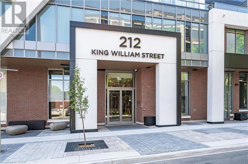 415 - 212 KING WILLIAM STREET — Hamilton (Beasley), Ontario - Photo 2 of 49