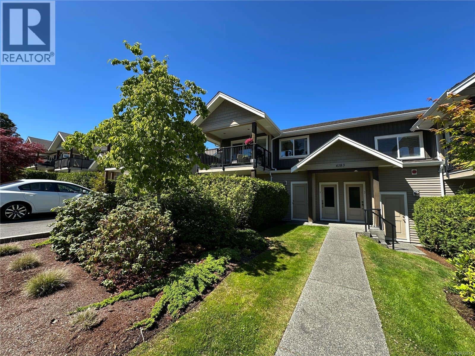 3 6183 Nitinat Way — Nanaimo, British Columbia - Photo 3 of 35