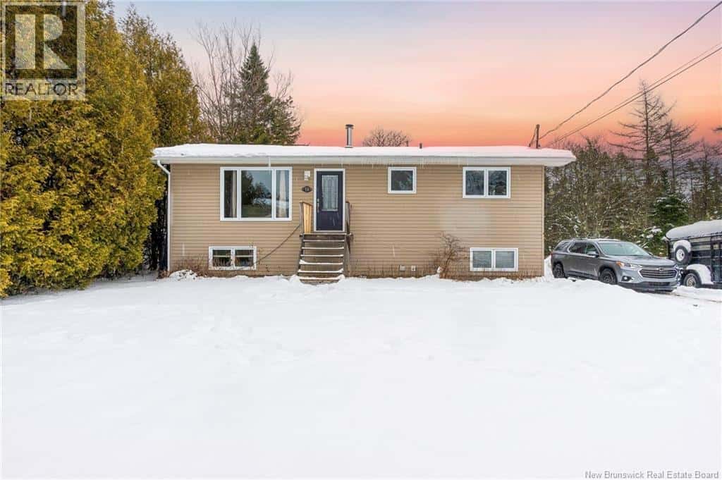 15 Mills Avenue — Garnett Settlement, New Brunswick - Photo 2 of 50