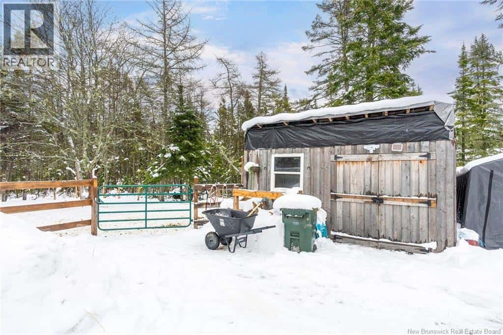 15 Mills Avenue — Garnett Settlement, New Brunswick - Photo 3 of 50