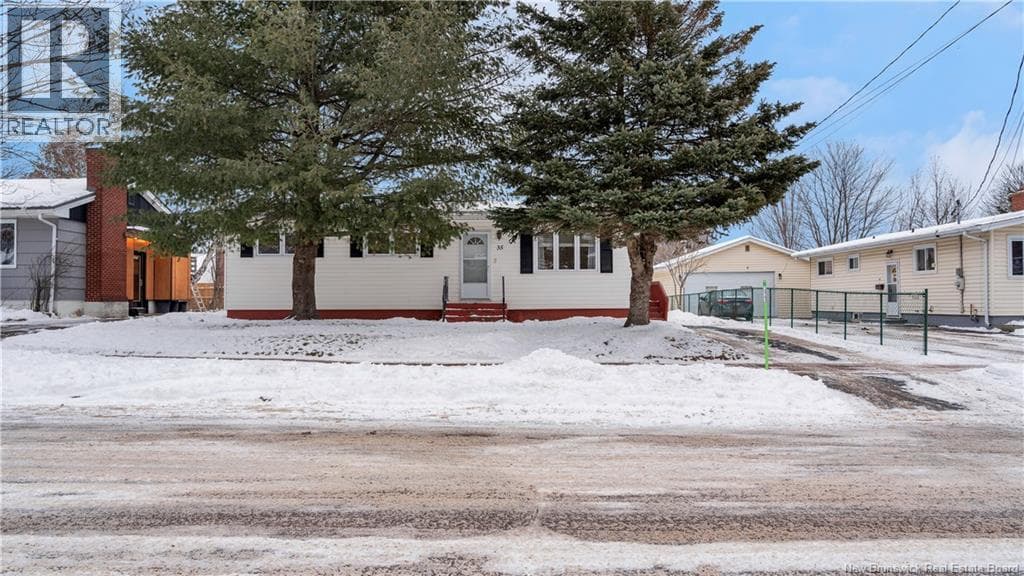 35 Hedgewood Drive — Moncton, New Brunswick - Main photo