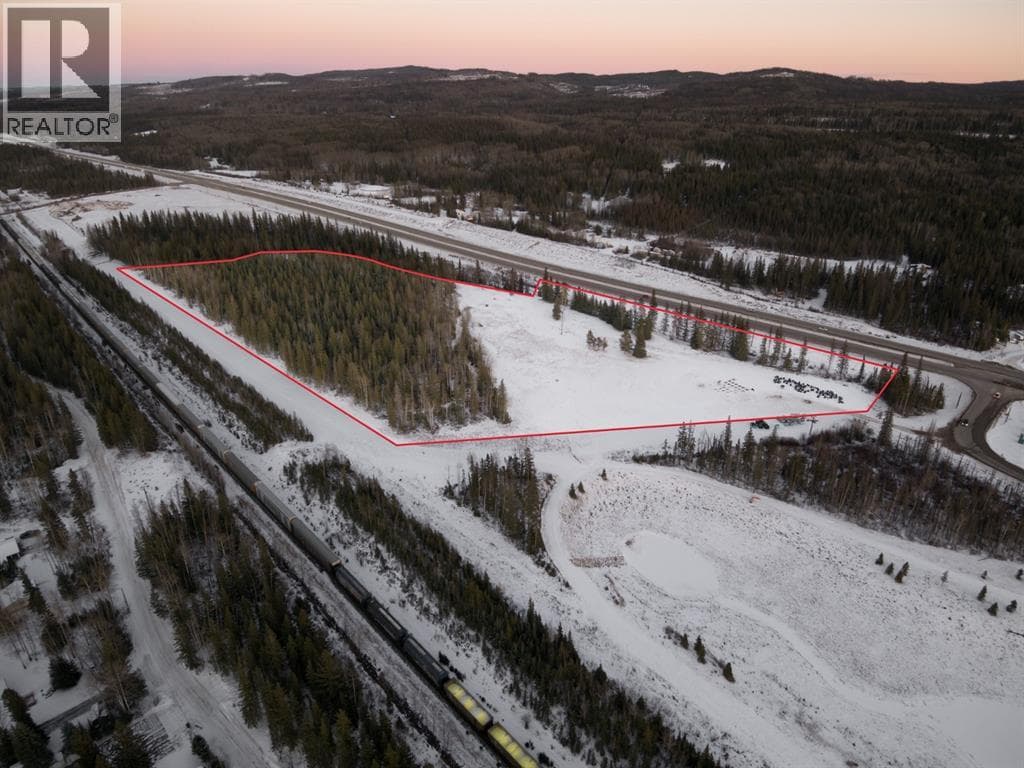 261 Fleming Drive — Hinton, Alberta - Main photo