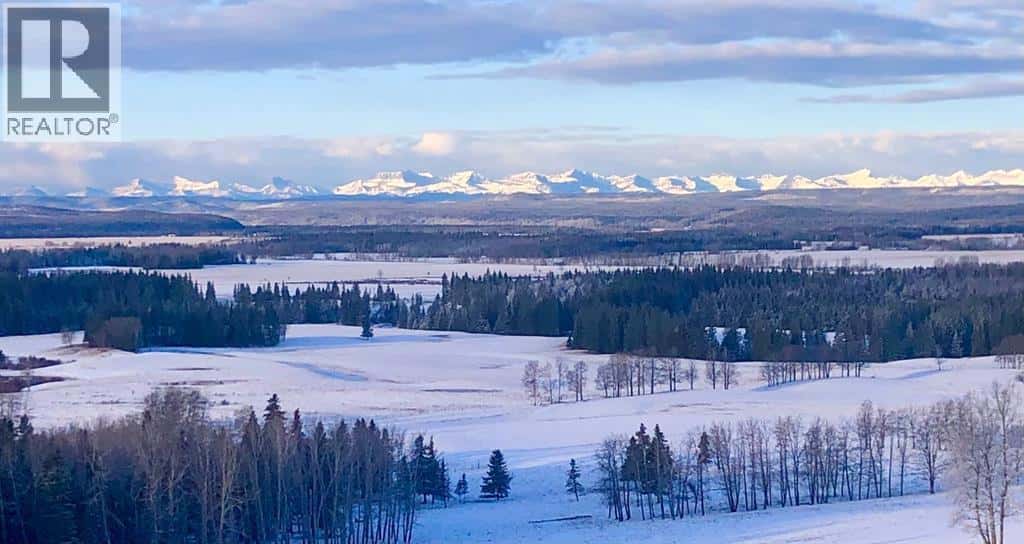 6029 Township Road 332 — Rural Mountain View County, Alberta - Photo 3 of 50