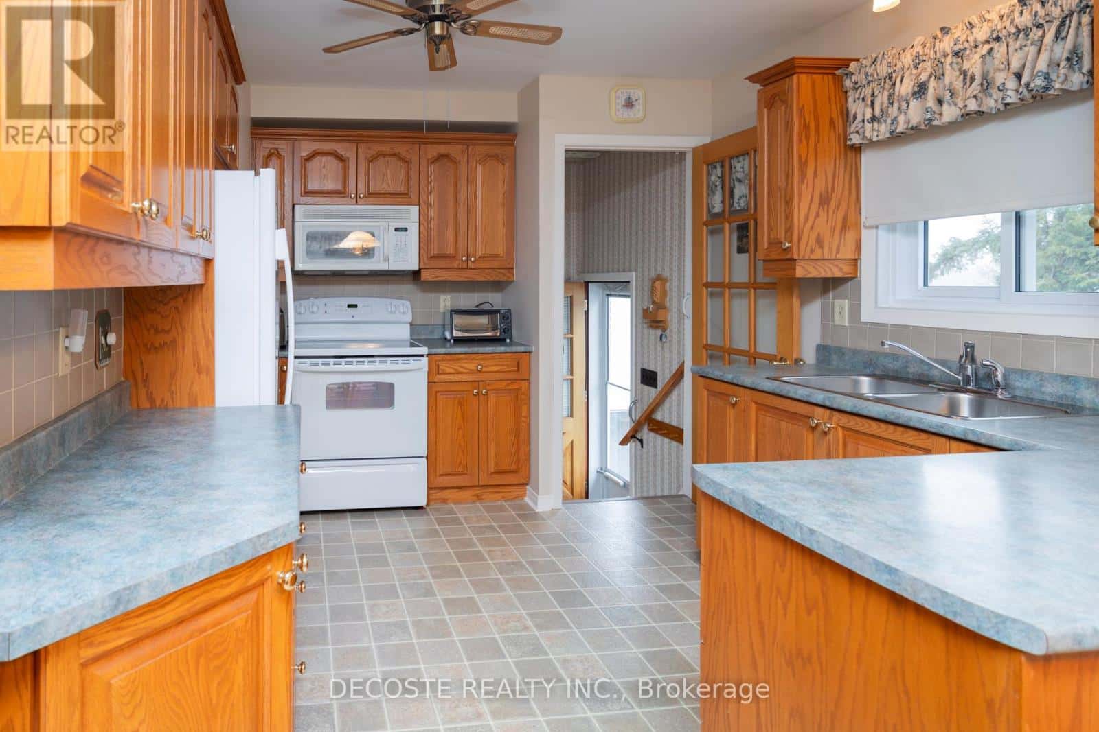 20676 GLEN ROBERTSON ROAD — North Glengarry, Ontario - Photo 3 of 31