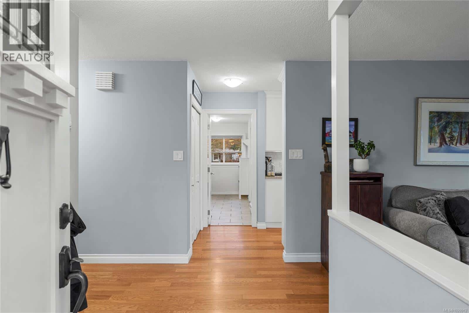 816 Woodland Dr — Parksville, British Columbia - Photo 2 of 69