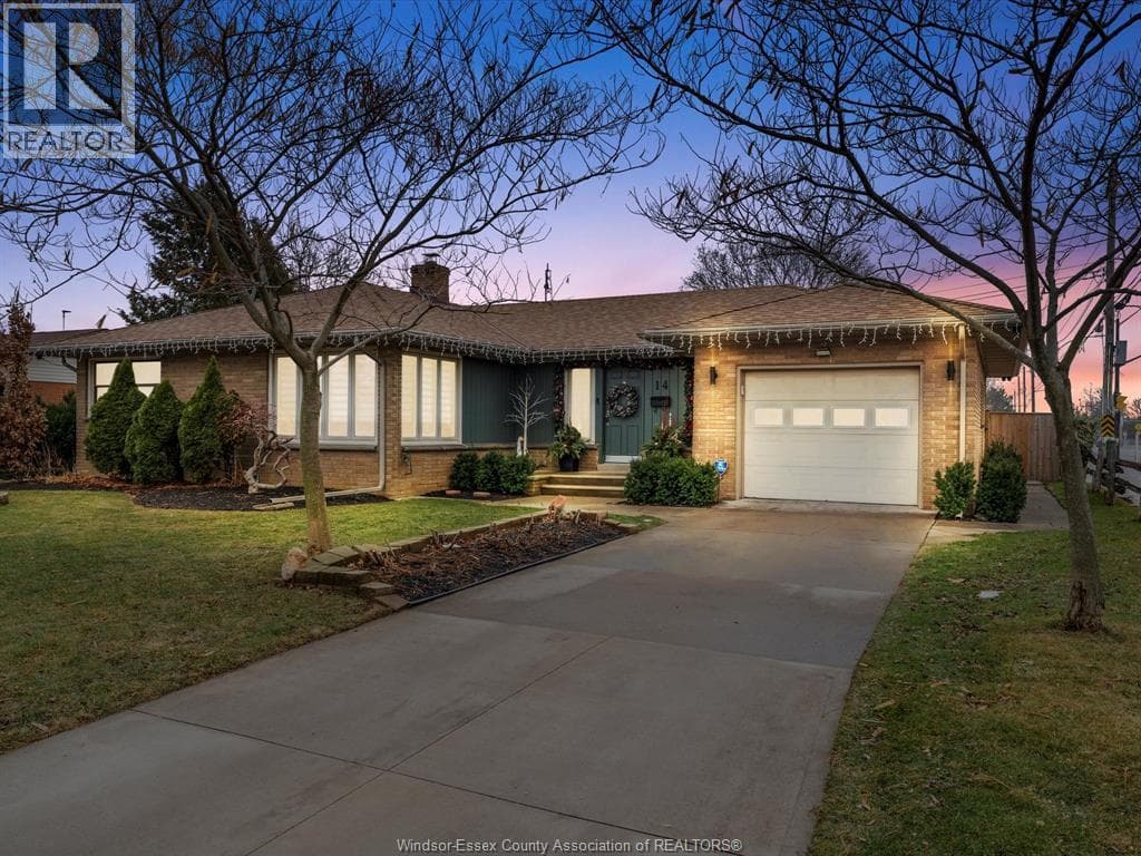 14 LORNE AVENUE — Leamington, Ontario - Main photo