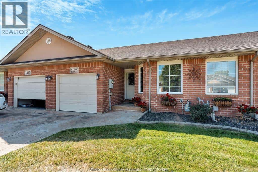 Windsor — Windsor - Photo 3 of 40