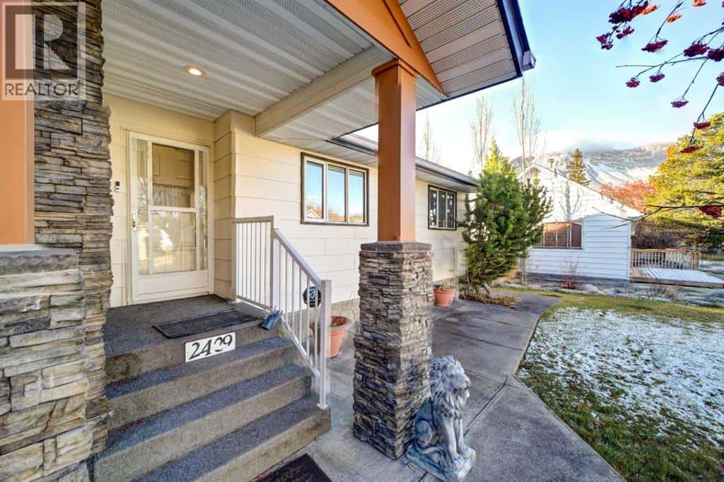 2429 211 street — Bellevue, Alberta - Photo 5 of 49