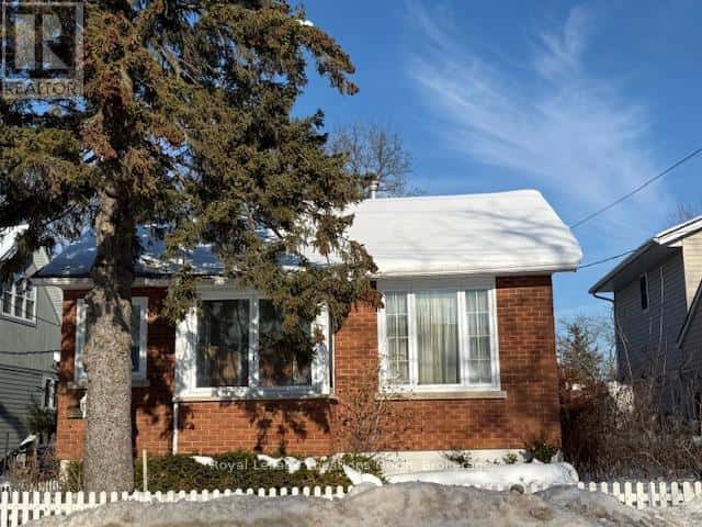 25 NINTH STREET — Collingwood, Ontario - Photo 4 of 24