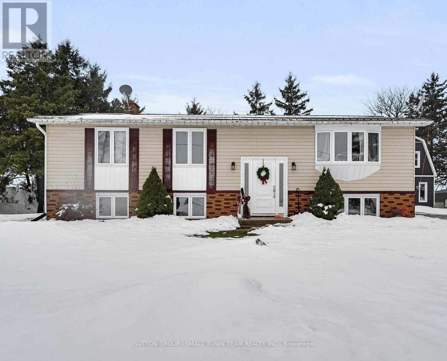 69897 GOSHEN LINE — South Huron (Stephen), Ontario - Main photo