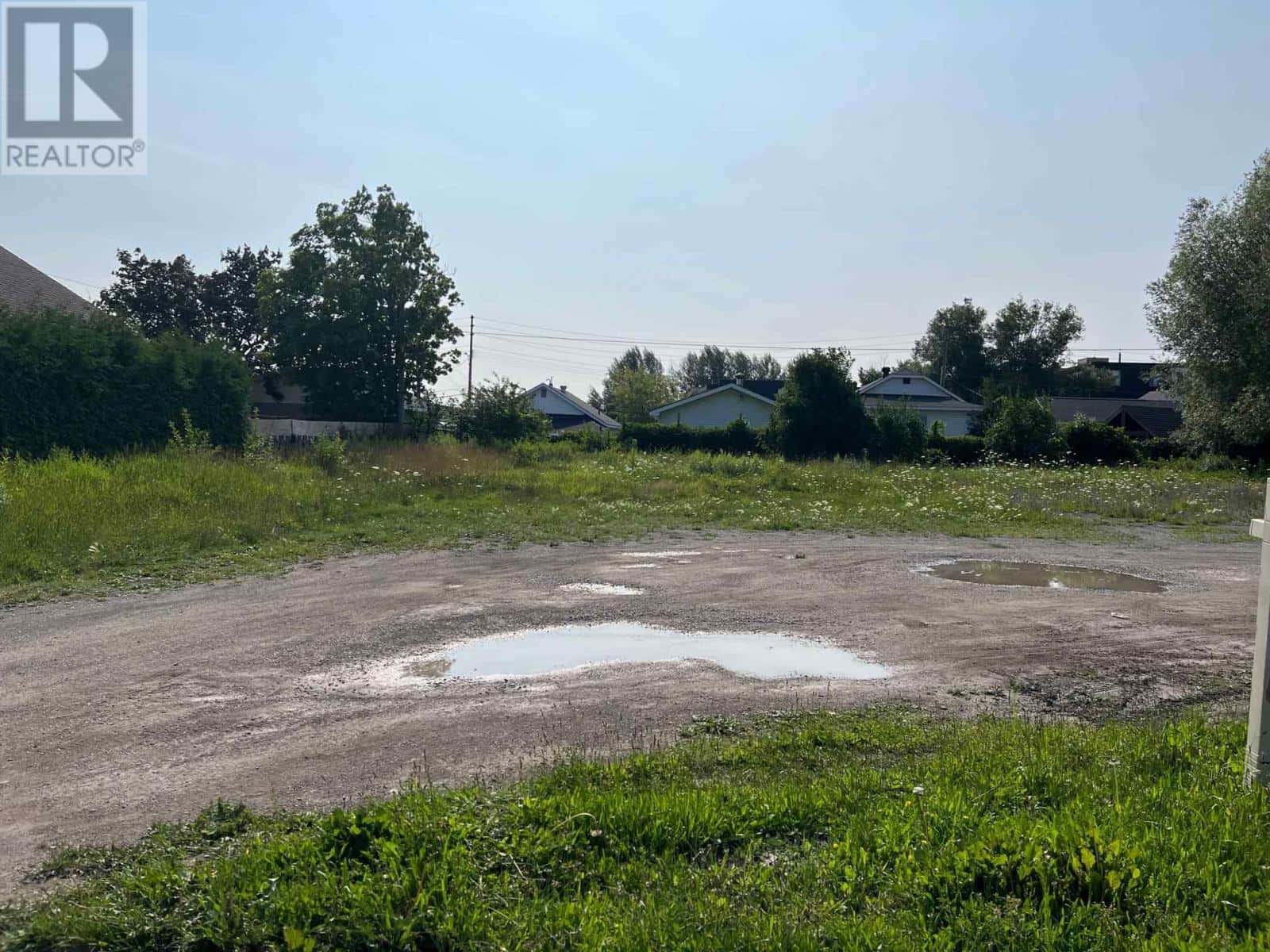 25 Nichol AVE — Sault Ste. Marie, Ontario - Photo 2 of 2