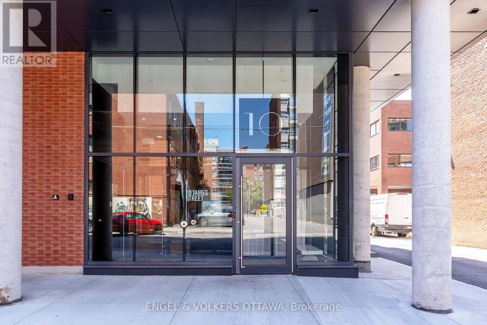 405 - 10 JAMES STREET — Ottawa, Ontario - Photo 3 of 48