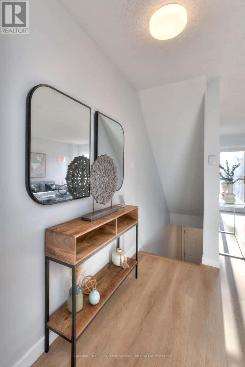 8 - 100 INKERMAN STREET — Guelph/Eramosa (Rockwood), Ontario - Photo 4 of 27