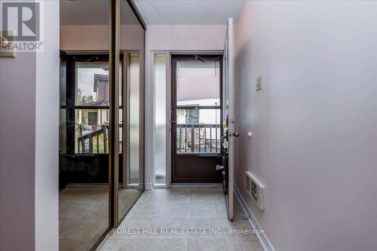 9 - 70 LAGUNA PARKWAY — Ramara (Brechin), Ontario - Photo 2 of 29